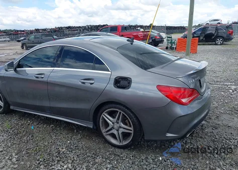 2014 Mercedes-Benz Cla 250 4Matic z USA, uszkodzony, nr VIN WDDSJ4GB7EN117059